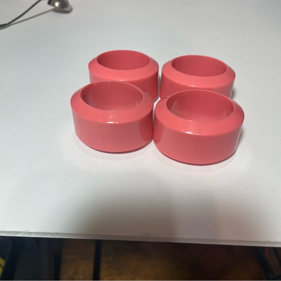 4 napkins rings pink acrylic oval beveled edge Art Deco table decor - Picture 10 of 13